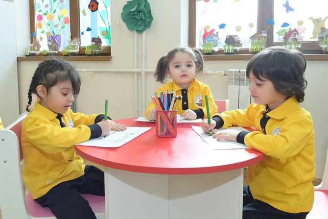 Emin Əmrullayev Xankəndi və Xocalıda təhsil müəssisələrində oldu — FOTOLAR
