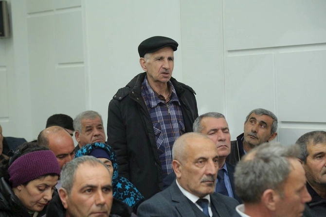 Sevindik Hətəmov Navahı qəsəbəsində səyyar qəbul-görüş keçirdi — FOTOLAR