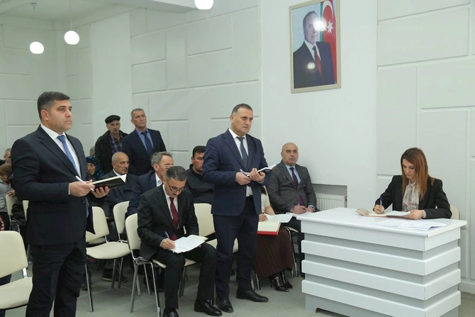 Sevindik Hətəmov Navahı qəsəbəsində səyyar qəbul-görüş keçirdi — FOTOLAR