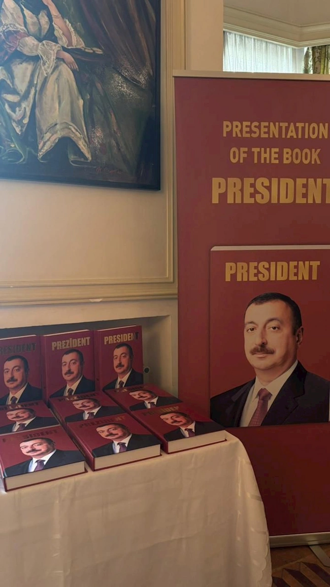 Yazıçı-publisist Emil Nəsirlinin yeni nəşr olunan “Prezident” kitabının təqdimat mərasimi keçirilib — FOTOLAR
