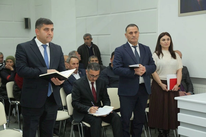 Sevindik Hətəmov Navahı qəsəbəsində səyyar qəbul-görüş keçirdi — FOTOLAR
