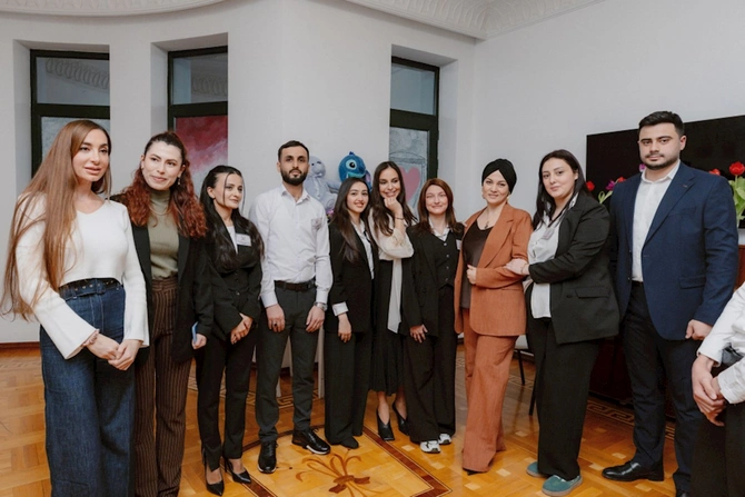Leyla Əliyeva, Arzu Əliyeva və Alyona Əliyeva “Yaşama Dəstək” Mərkəzində olublar — FOTOLAR