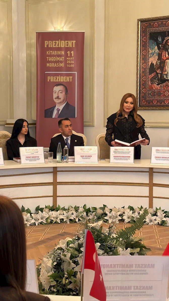 Yazıçı-publisist Emil Nəsirlinin yeni nəşr olunan “Prezident” kitabının təqdimat mərasimi keçirilib — FOTOLAR