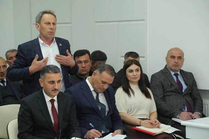 Sevindik Hətəmov Navahı qəsəbəsində səyyar qəbul-görüş keçirdi — FOTOLAR
