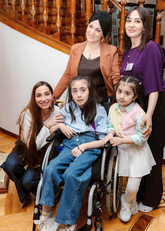 Leyla Əliyeva, Arzu Əliyeva və Alyona Əliyeva “Yaşama Dəstək” Mərkəzində olublar — FOTOLAR