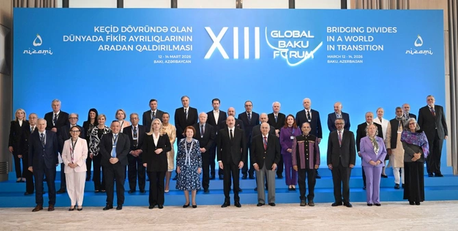 Prezident İlham Əliyev XIII Qlobal Bakı Forumunun açılış mərasimində çıxış etdi — FOTOLAR (YENİLƏNİB)