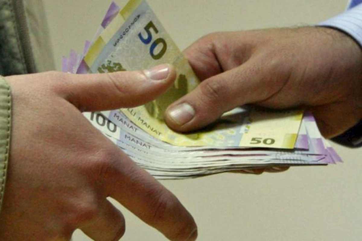 Baş nazir işdəki korrupsiya barədə xəbər verən işçilərlə bağlı qərar imzaladı