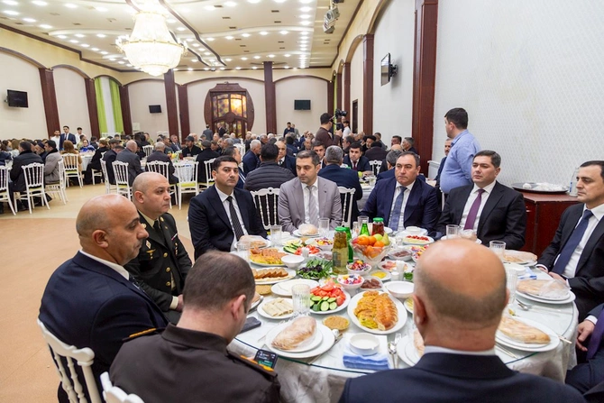Salyanda iftar süfrəsi təşkil olundu — FOTOLAR