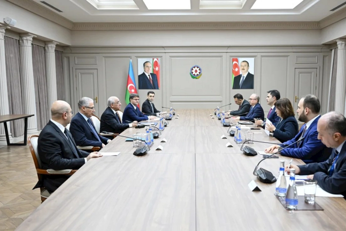 Əli Əsədov Murat Kurum ilə görüşüb