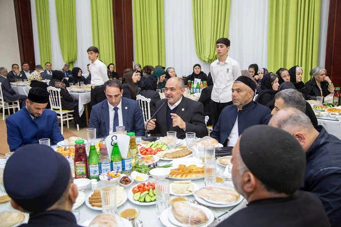 Salyanda iftar süfrəsi təşkil olundu — FOTOLAR