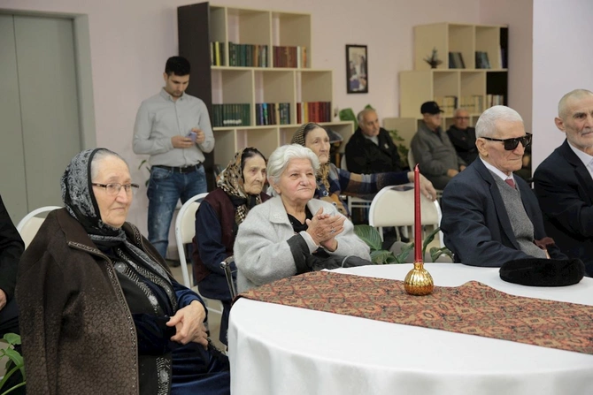 Ahıl şəxslər üçün sosial xidmət müəssisəsində bayram tədbiri təşkil olunub — FOTOLAR