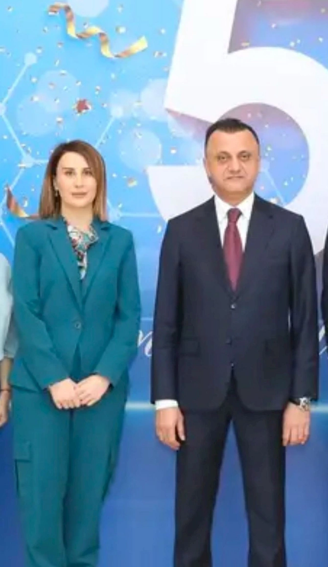 TƏBİB-in eks-rəhbər ilə bağlı sensasion iddialar: ABŞ-da yaşayan jurnalistə gizli məlumatları o ötürürmüş… — FOTOLAR