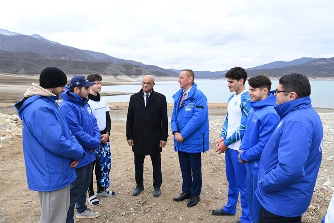 Beynəlxalq kanoe federasiyalarının prezidentləri Sərsəng su anbarında — FOTOLAR Beynəlxalq kanoe federasiyalarının prezidentləri Sərsəng su anbarında — FOTOLAR