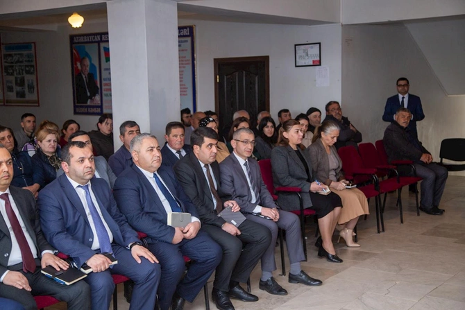 Salyan RİH başçısı sakinlərlə görüş keçirib — FOTOLAR