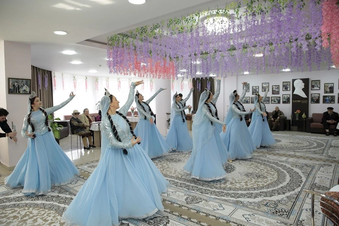Ahıl şəxslər üçün sosial xidmət müəssisəsində bayram tədbiri təşkil olunub — FOTOLAR