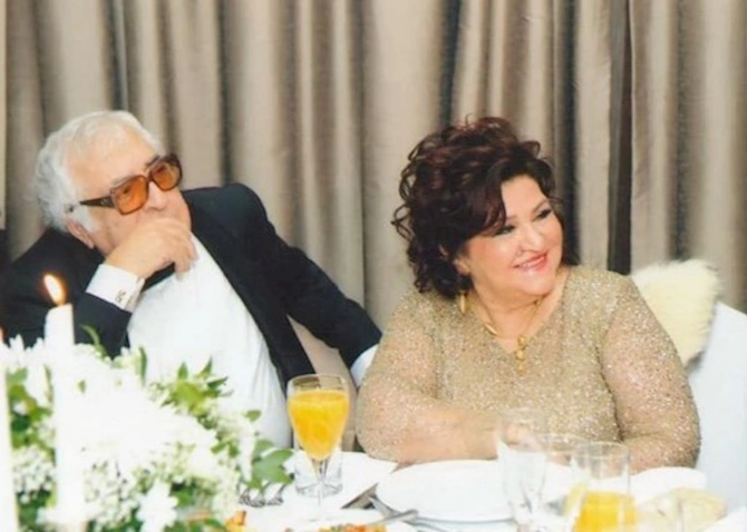 “Gələn il “dəmir toy” etməyi düşünürük” — Yazıçı Anar (FOTOLAR)