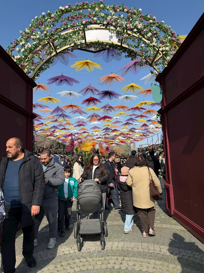 Novruzun ruhunu hiss etdirən məkan bu gündən fəaliyyətə başlayıb — FOTOLAR