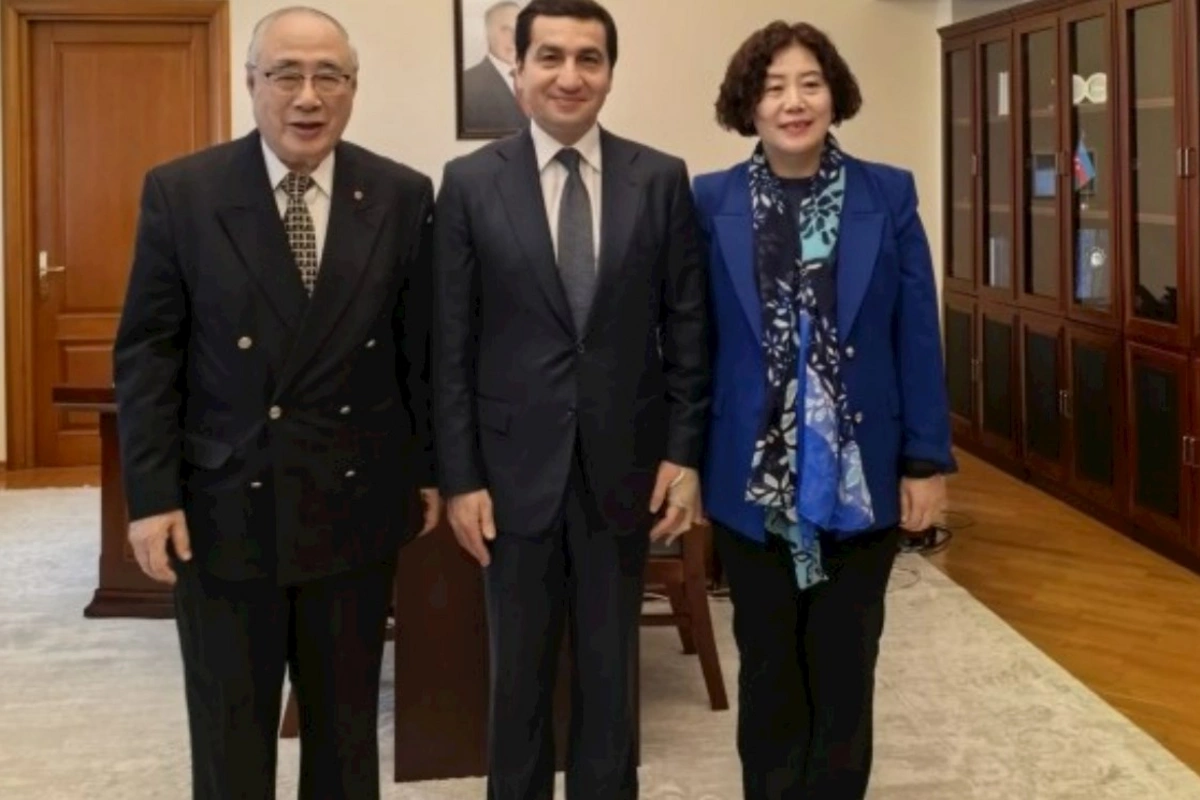 Prezidentin köməkçisi daha bir görüş keçirdi
