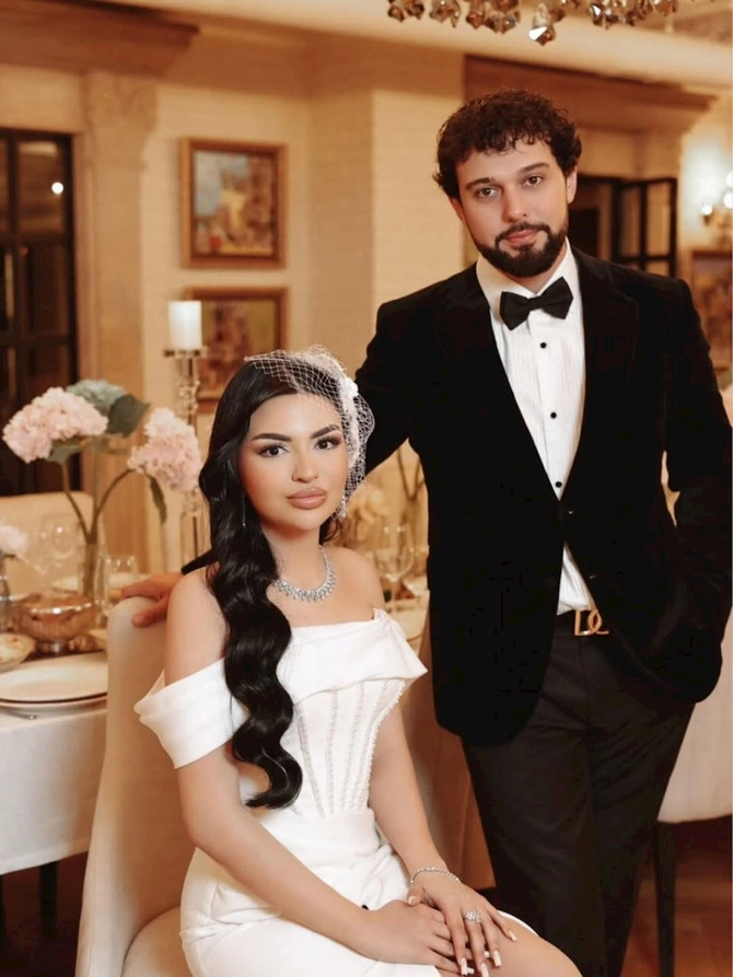 Bu il qapılarında xeyir iş olan məşhurlar — FOTOLAR Bu il qapılarında xeyir iş olan məşhurlar — FOTOLAR