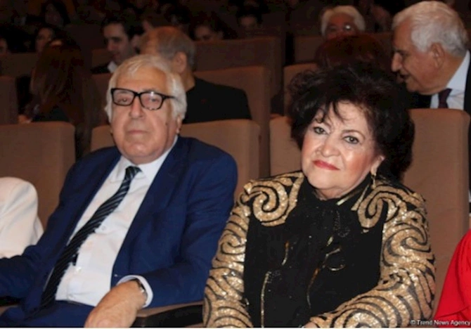 “Gələn il “dəmir toy” etməyi düşünürük” — Yazıçı Anar (FOTOLAR)
