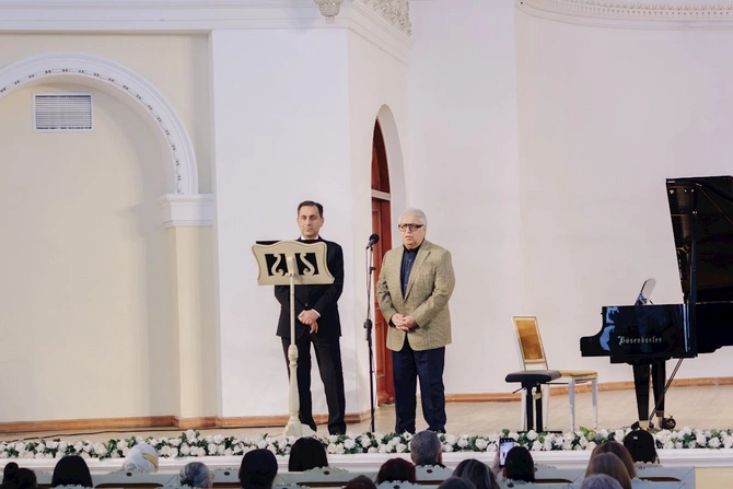 M.Maqomayev adına Azərbaycan Dövlət Akademik Filarmoniyasına “Bösendorfer” konsert royalları təqdim olundu — FOTOLAR