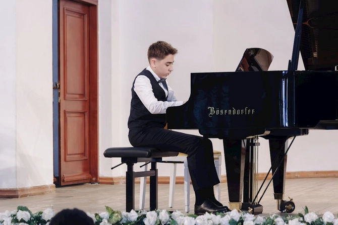 M.Maqomayev adına Azərbaycan Dövlət Akademik Filarmoniyasına “Bösendorfer” konsert royalları təqdim olundu — FOTOLAR