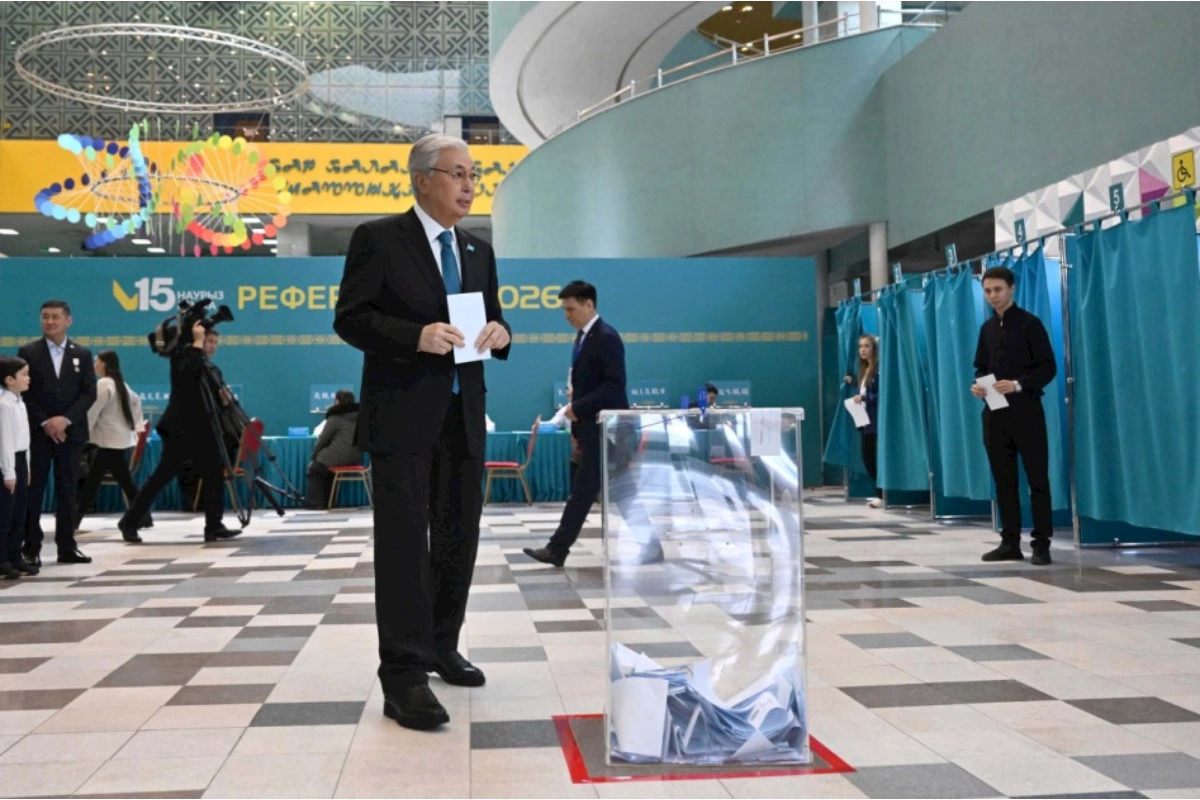 Qazaxıstan Prezidenti referendumda səs verib