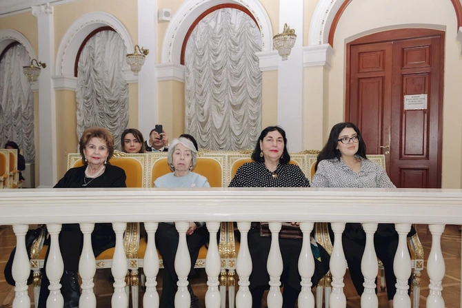 M.Maqomayev adına Azərbaycan Dövlət Akademik Filarmoniyasına “Bösendorfer” konsert royalları təqdim olundu — FOTOLAR