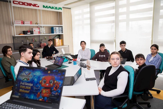 Bakı Limanında “RoboPort” layihəsinin üçüncü sessiyasına start verildi — FOTOLAR Bakı Limanında “RoboPort” layihəsinin üçüncü sessiyasına start verildi — FOTOLAR