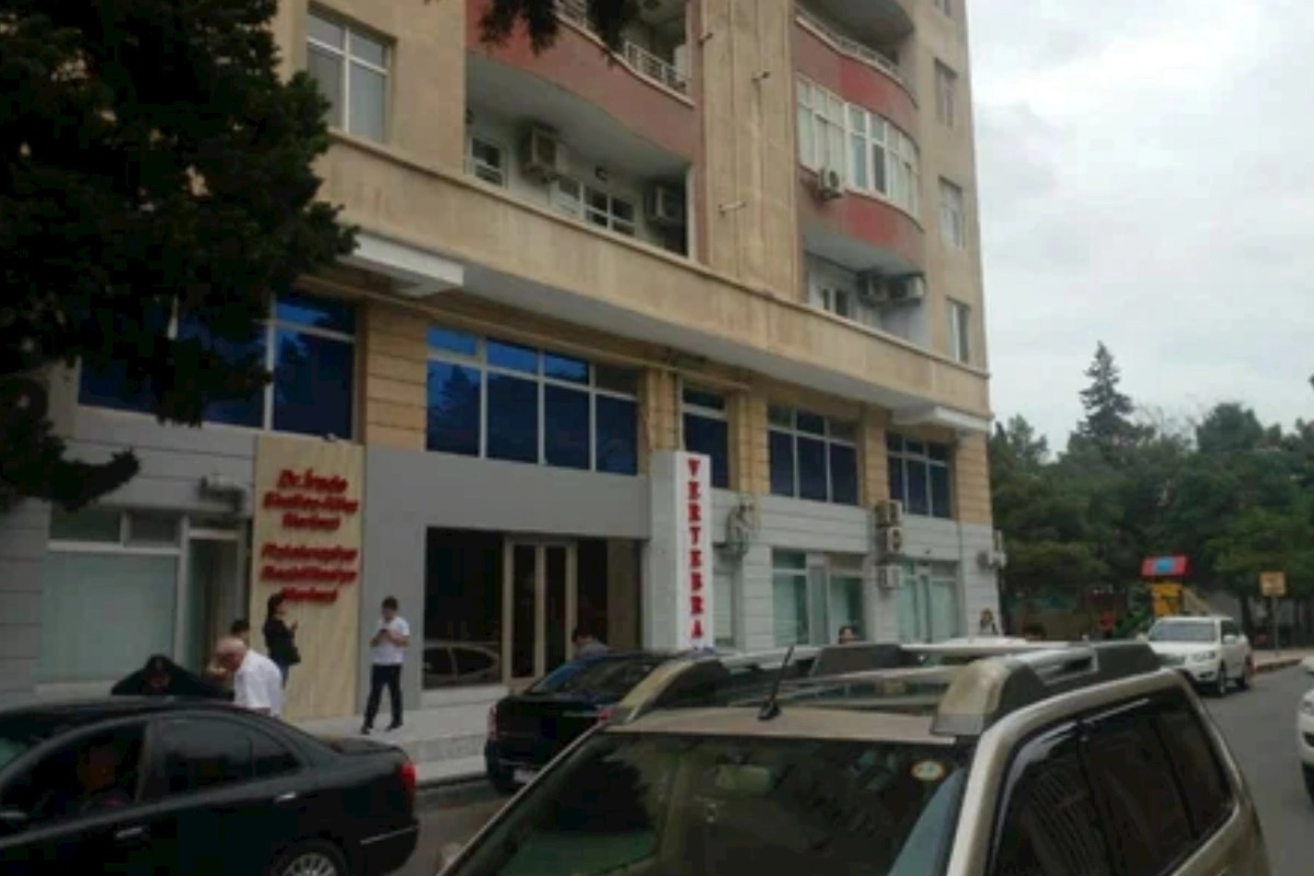 Tibb təhsili olmayan, amma özünü həkim kimi təqdim edənlər — ADLAR