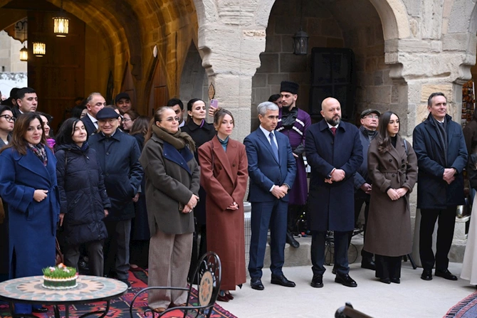Prezidentin gəlini Buxara karvansarasının açılışında — FOTOLAR