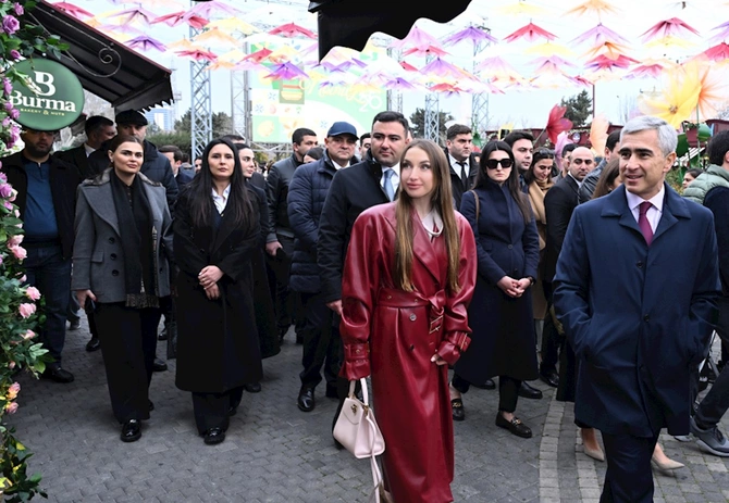 Alyona Əliyeva Novruz yarmarkasında — FOTOLAR Alyona Əliyeva Novruz yarmarkasında — FOTOLAR