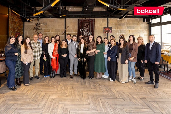Bakcell Novruz ərəfəsində media nümayəndələri ilə görüş keçirib — FOTOLAR Bakcell Novruz ərəfəsində media nümayəndələri ilə görüş keçirib — FOTOLAR
