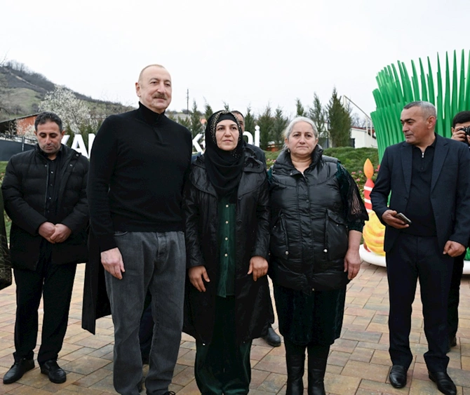 Prezidentlə xanımı Xocavəndə getdi — FOTOLAR