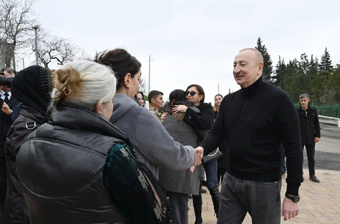 Prezidentlə xanımı Xocavəndə getdi — FOTOLAR