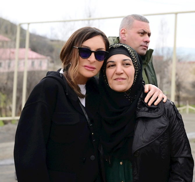 Prezidentlə xanımı Xocavəndə getdi — FOTOLAR
