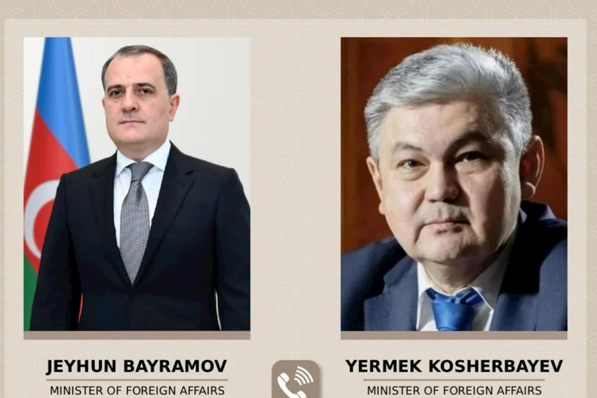 Ceyhun Bayramov qazaxıstanlı həmkarı ilə regionda artan gərginliyi müzakirə edib