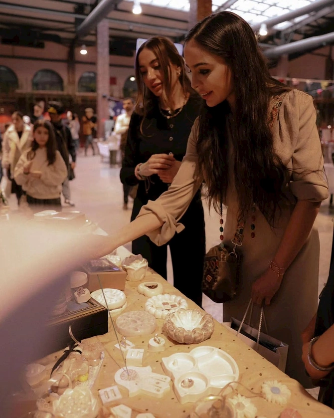 Prezidentin qızları “Woman Bazaar 5” festivalında — FOTOLAR Prezidentin qızları “Woman Bazaar 5” festivalında — FOTOLAR