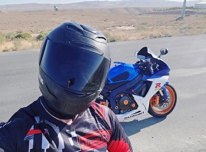 Motosiklet qəzasında ölən Ramin zabit imiş — FOTOLAR Motosiklet qəzasında ölən Ramin zabit imiş — FOTOLAR