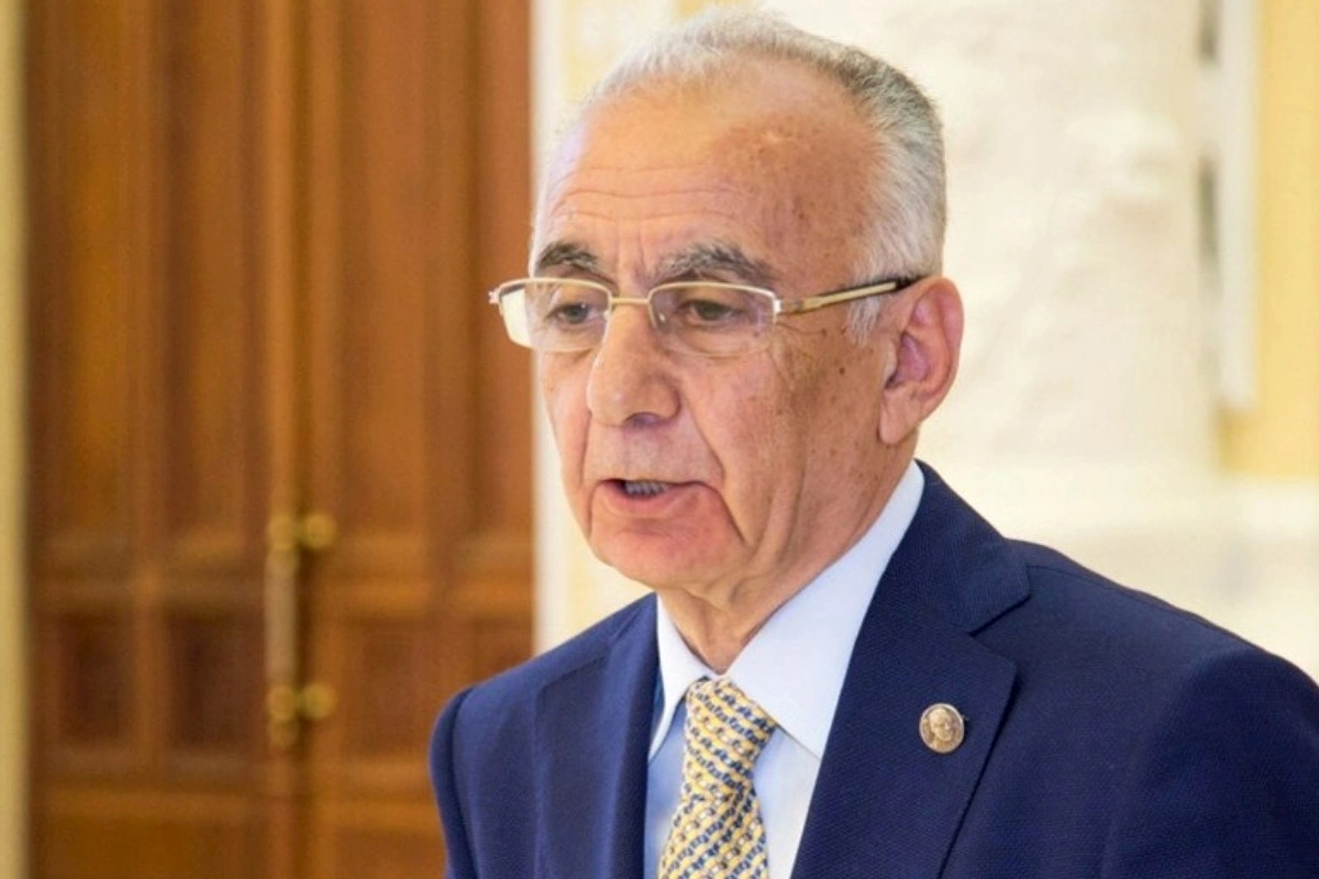 Hacıbala Abutalıbov Bakıya qayıtdı
