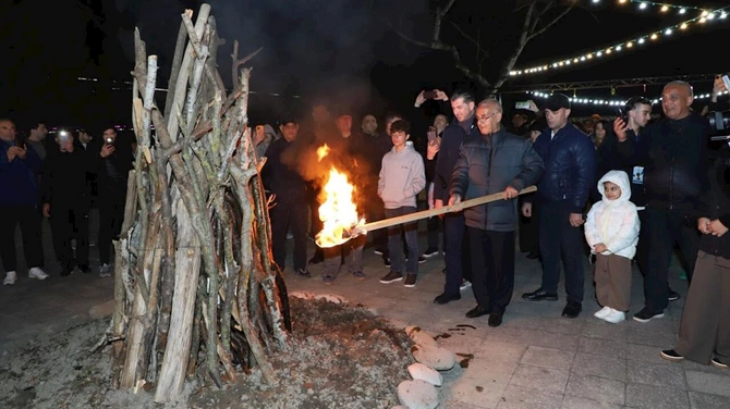 Bayram günlərində təhsil işçiləri bir araya gəldi — FOTOLAR Bayram günlərində təhsil işçiləri bir araya gəldi — FOTOLAR