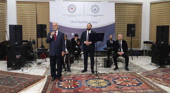 Bayram günlərində təhsil işçiləri bir araya gəldi — FOTOLAR Bayram günlərində təhsil işçiləri bir araya gəldi — FOTOLAR