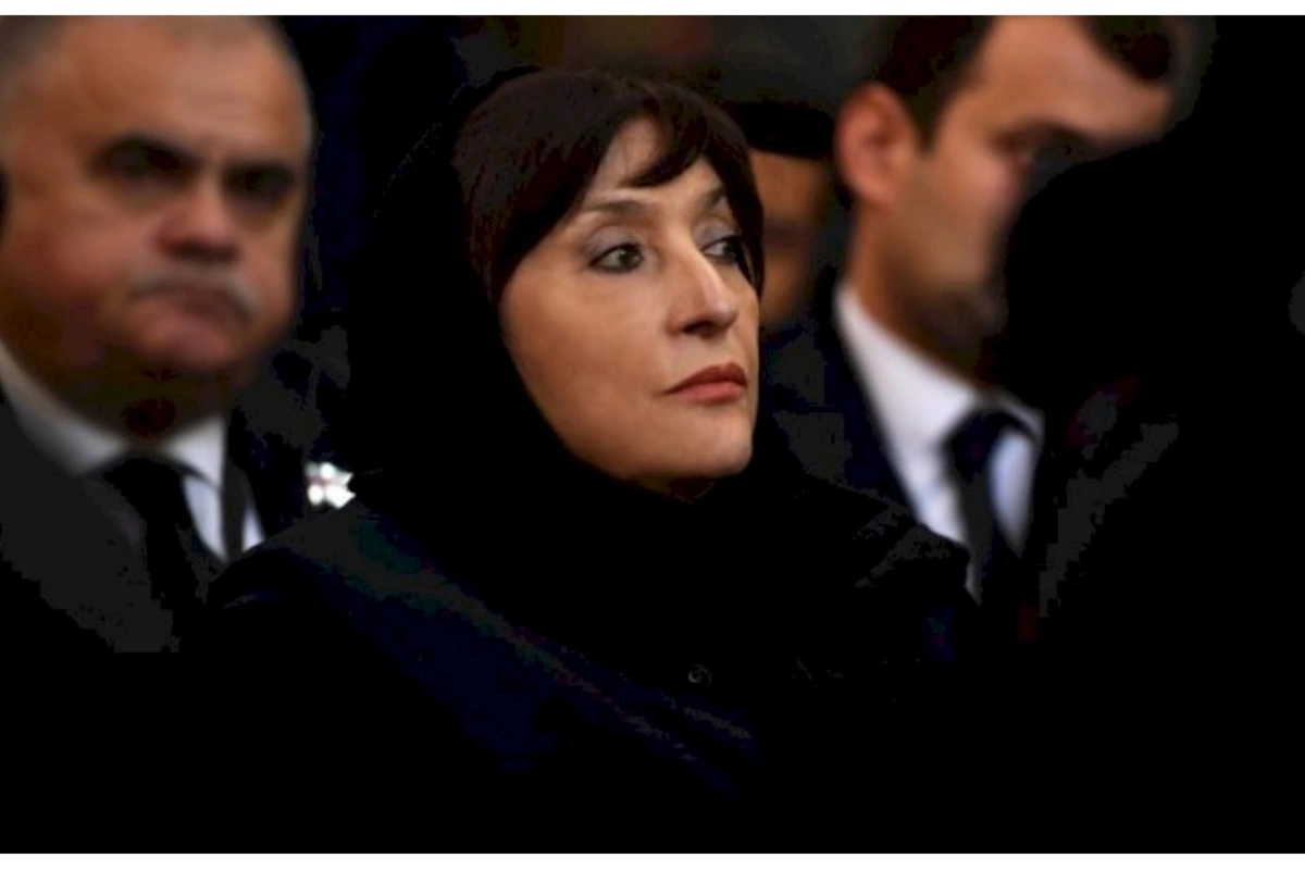 Sahibə Qafarova, Samir Şərifov... — II İlyanın dəfnindən FOTOLAR