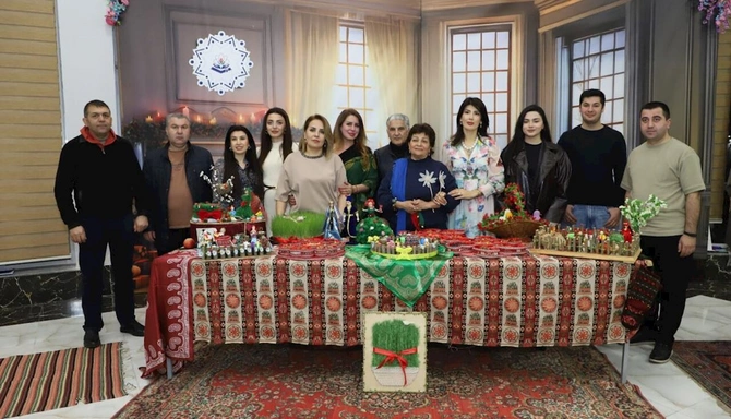 Bayram günlərində təhsil işçiləri bir araya gəldi — FOTOLAR Bayram günlərində təhsil işçiləri bir araya gəldi — FOTOLAR