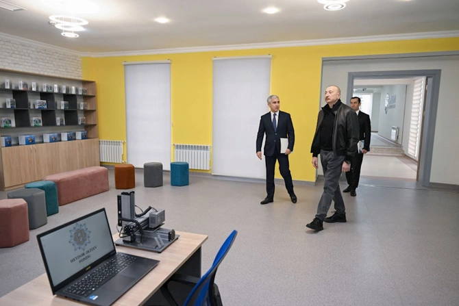 İlham Əliyev Şamaxı Avropa liseyinin yeni binasının açılışında iştirak etdi — FOTOLAR İlham Əliyev Şamaxı Avropa liseyinin yeni binasının açılışında iştirak etdi — FOTOLAR