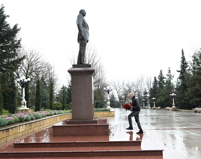 İlham Əliyev Şamaxıdadır — FOTOLAR