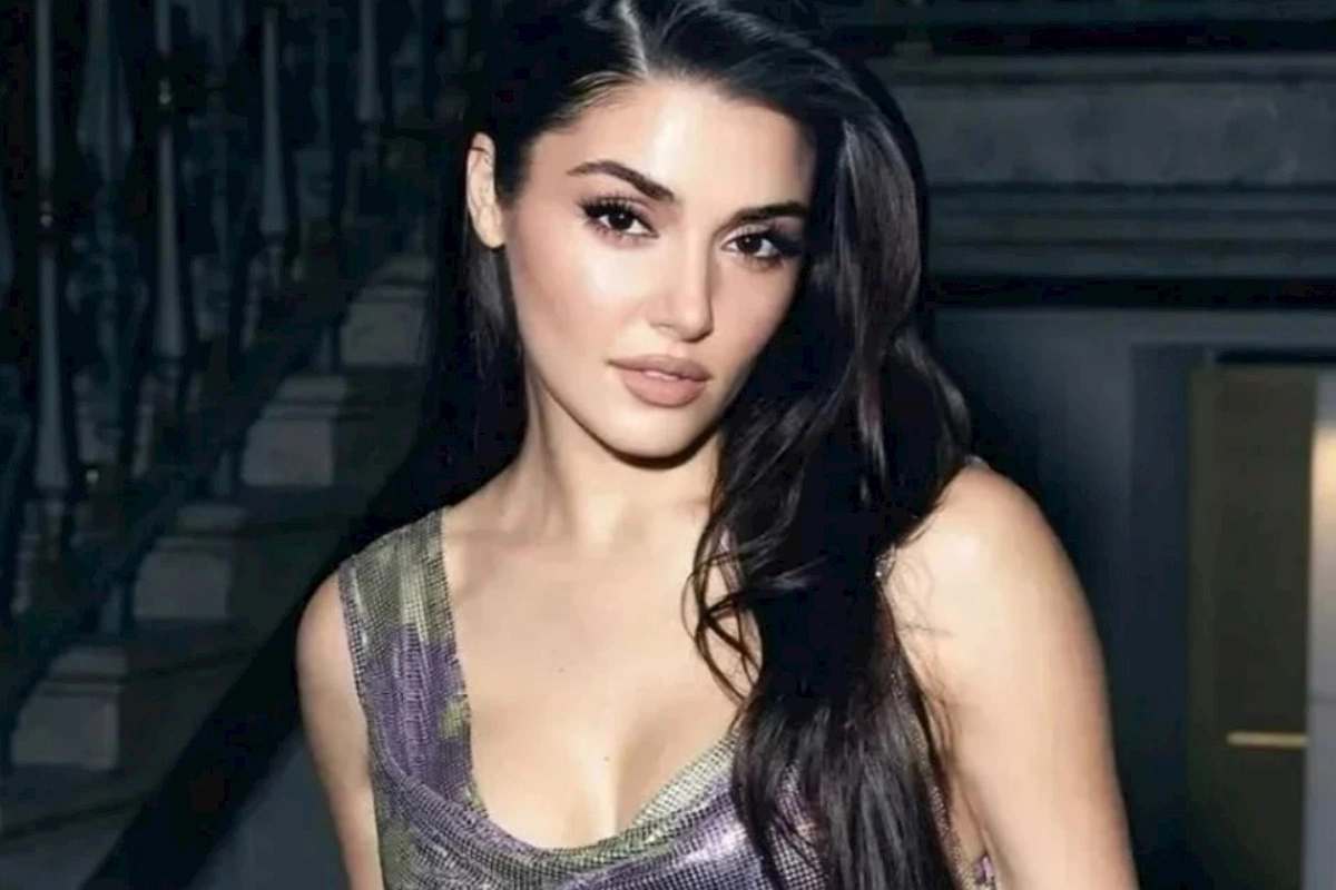 Hande Erçel təyyarədən enən kimi saxlanıldı