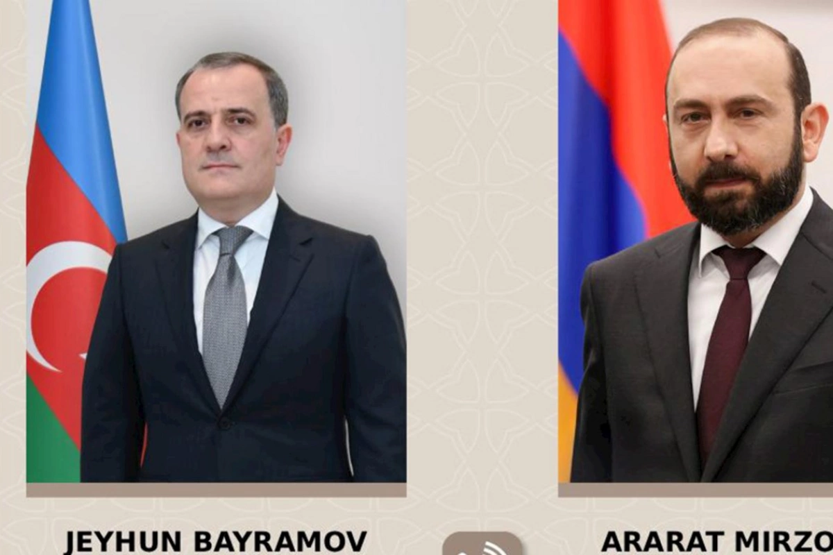 Ceyhun Bayramov Mirzoyanla danışdı