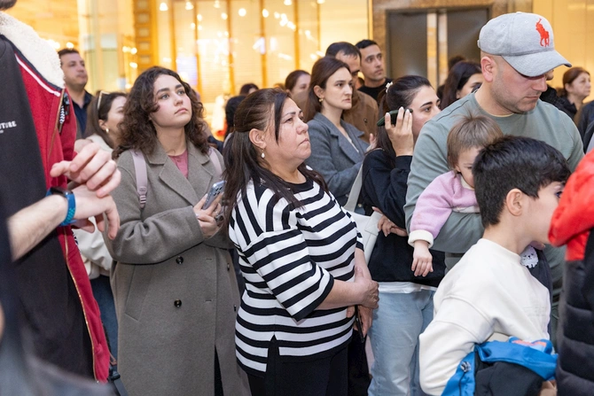 Qızıl Sandıq lotereyasının Novruz tirajı keçirildi — FOTOLAR