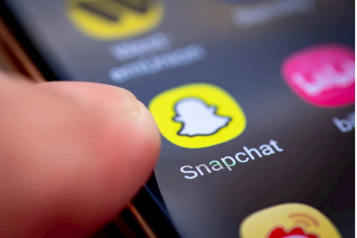 Snapchat hədəfdə: Avropa Komissiyası araşdırmaya başladı